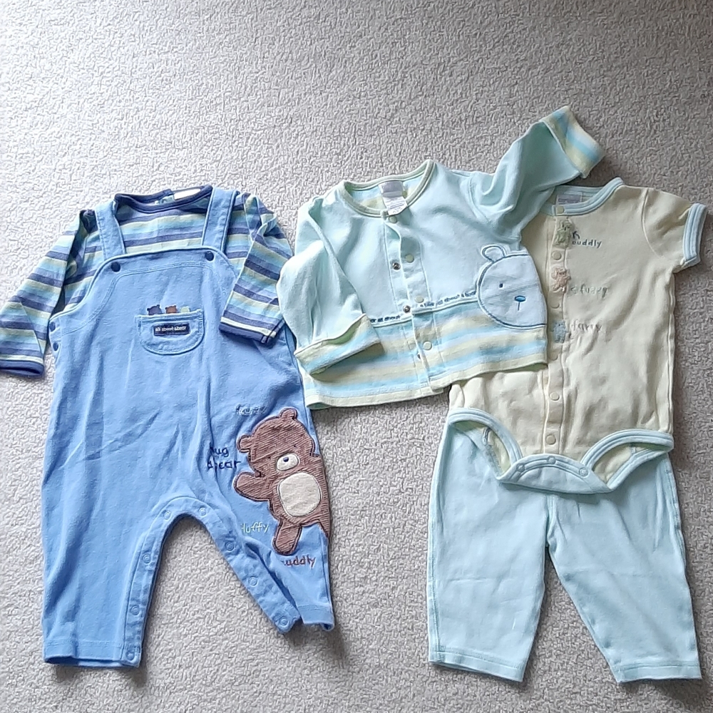 Baby outfits 9-12 months Carter Classics.